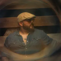 Ouve Erick Willis, vê vídeos de música, lê a biografia, vê as datas da digressão e muito mais!