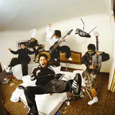 Bomb at Track सुनें, म्यूज़िक वीडियो देखें, बायो पढ़ें, दौरे की तारीखें और बहुत कुछ देखें!