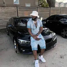 4Rari Kartel सुनें, म्यूज़िक वीडियो देखें, बायो पढ़ें, दौरे की तारीखें और बहुत कुछ देखें!