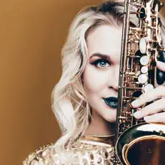 Escucha a Nina Moiseeva, mira videos musicales, lee su biografía, consulta las fechas de las gira y más.