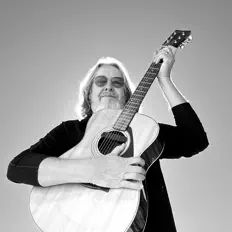 Poslechněte si interpreta Russ Hopkins, sledujte hudební videa, přečtěte si životopis, podívejte se na data turné a další informace.