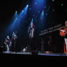 Hör dir Lifepoint Collective an, schau dir Musikvideos an, lies die Biografie, finde Tourdaten und mehr!