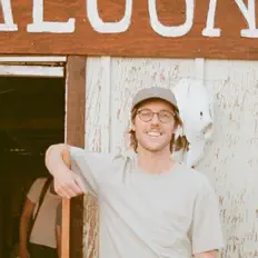 Patrick Dethlefsを聴いたり、ミュージックビデオを鑑賞したり、経歴やツアー日程などを確認したりしましょう！