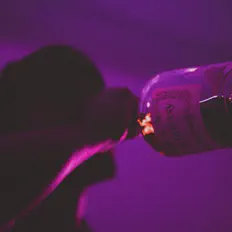 Ouça LDN Lavi, assista a videoclipes, leia a biografia, veja as datas das turnês e mais!