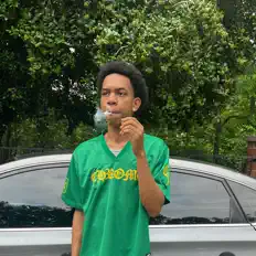 JohnnyKane을(를) 듣고, 뮤직 비디오를 보고, 약력을 읽고, 투어 일정 등을 확인하세요!