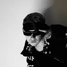 收听 Rapta、观看音乐视频、阅读小传、查看巡演日期等 ！