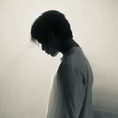 收听 RAFF、观看音乐视频、阅读小传、查看巡演日期等 ！