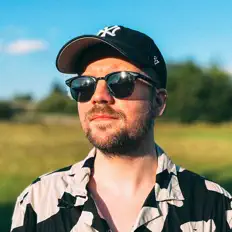 Escucha a FRSHMND, mira videos musicales, lee su biografía, consulta las fechas de las gira y más.