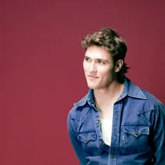 Cal Buckleyを聴いたり、ミュージックビデオを鑑賞したり、経歴やツアー日程などを確認したりしましょう！