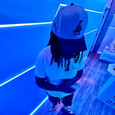 Ascolta Jizzle LaFlare, guarda video musicali, leggi la biografia, vedi le date del tour & altro!