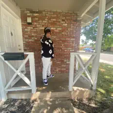 Luhhdb: песни, клипы, биография, даты выступлений и многое другое.