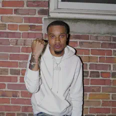 聆聽 Youngest Don、觀看音樂影片、閱讀小傳、查看巡演日期等！