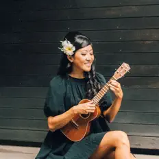 Ascolta Cynthia Lin, guarda video musicali, leggi la biografia, vedi le date del tour & altro!