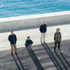 Dengarkan The Traveling Theory, tonton video musik, baca bio, lihat tanggal tur & lainnya!