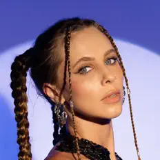 TTAI을(를) 듣고, 뮤직 비디오를 보고, 약력을 읽고, 투어 일정 등을 확인하세요!