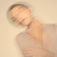 Luister naar Ivy Bona, bekijk muziekvideo's, lees de bio, bekijk de tourdata, en meer!