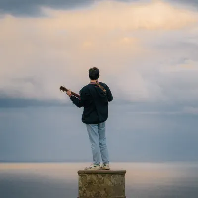 Listen to Dónal Martin, watch music videos, read bio, see tour dates & more!
