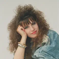 Ascolta Violet Sky, guarda video musicali, leggi la biografia, vedi le date del tour & altro!