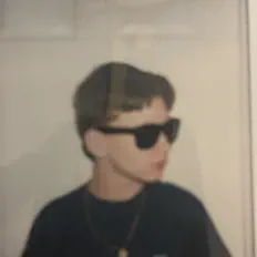 Vito Parente सुनें, म्यूज़िक वीडियो देखें, बायो पढ़ें, दौरे की तारीखें और बहुत कुछ देखें!