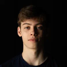 TEM सुनें, म्यूज़िक वीडियो देखें, बायो पढ़ें, दौरे की तारीखें और बहुत कुछ देखें!