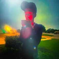 Ouve Tripz, vê vídeos de música, lê a biografia, vê as datas da digressão e muito mais!