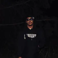 Ascolta undefined, guarda video musicali, leggi la biografia, vedi le date del tour & altro!