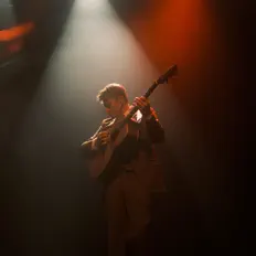 收听 Seán O'Meara、观看音乐视频、阅读小传、查看巡演日期等 ！