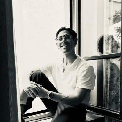 Listen to Shlomo Lipman, watch music videos, read bio, see tour dates & more!