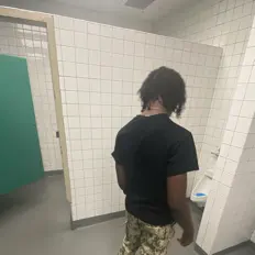 Ouça Bad 4X, assista a videoclipes, leia a biografia, veja as datas das turnês e mais!