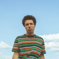 Ascolta Cole Fisher, guarda video musicali, leggi la biografia, vedi le date del tour & altro!