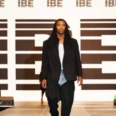 Escucha a Jfine$e, mira vídeos musicales, lee la biografía, consulta fechas de giras y mucho más.