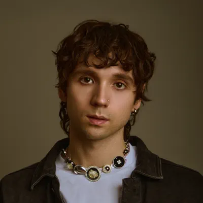 Listen to Elyar, watch music videos, read bio, see tour dates & more!