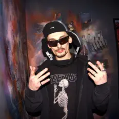 Listen to prettysl0w!, watch music videos, read bio, see tour dates & more!