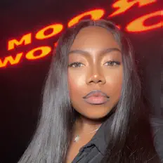 Ouve MIMZ, vê vídeos de música, lê a biografia, vê as datas da digressão e muito mais!