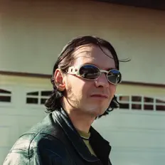 Poslechněte si interpreta Gus Englehorn, sledujte hudební videa, přečtěte si životopis, podívejte se na data turné a další informace.