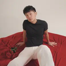 Dengarkan Shawn Tok, tonton video musik, baca bio, lihat tanggal tur & lainnya!