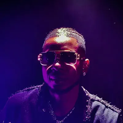 Listen to D'Tee, watch music videos, read bio, see tour dates & more!