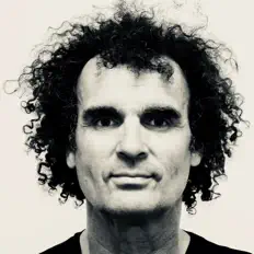 Hör dir Simeon Lenoir an, schau dir Musikvideos an, lies die Biografie, finde Tourdaten und mehr!