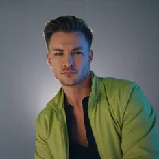 SAYLEX: песни, клипы, биография, даты выступлений и многое другое.