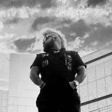 收听 Awesome Ray Ray、观看音乐视频、阅读小传、查看巡演日期等 ！