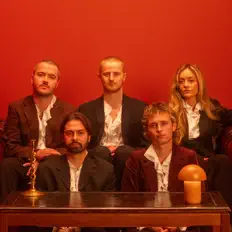 Ouve Still Pigeon, vê vídeos de música, lê a biografia, vê as datas da digressão e muito mais!