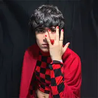 Dengarkan undefined, tonton video musik, baca bio, lihat tanggal tur & lainnya!