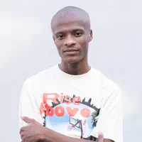 Ascolta undefined, guarda video musicali, leggi la biografia, vedi le date del tour & altro!