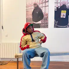 Hör dir BabyLuh an, schau dir Musikvideos an, lies die Biografie, finde Tourdaten und mehr!