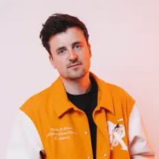 Luca Schreinerを聴いたり、ミュージックビデオを鑑賞したり、経歴やツアー日程などを確認したりしましょう！