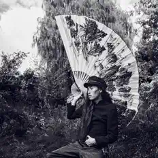 聆聽 Soran、觀看音樂影片、閱讀小傳、查看巡演日期等！