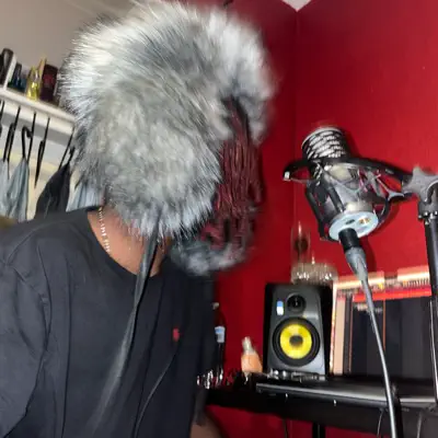 Listen to KIMON!, watch music videos, read bio, see tour dates & more!
