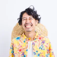 Escucha a 夏一, mira videos musicales, lee su biografía, consulta las fechas de las gira y más.