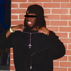 YNLNAIS सुनें, म्यूज़िक वीडियो देखें, बायो पढ़ें, दौरे की तारीखें और बहुत कुछ देखें!