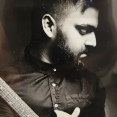 Sam BMJを聴いたり、ミュージックビデオを鑑賞したり、経歴やツアー日程などを確認したりしましょう！